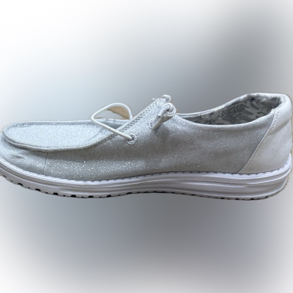 Hey Dude Wendy Stretch Sparkling White Shoes Women’s Size 8 - Picture 6 of 8